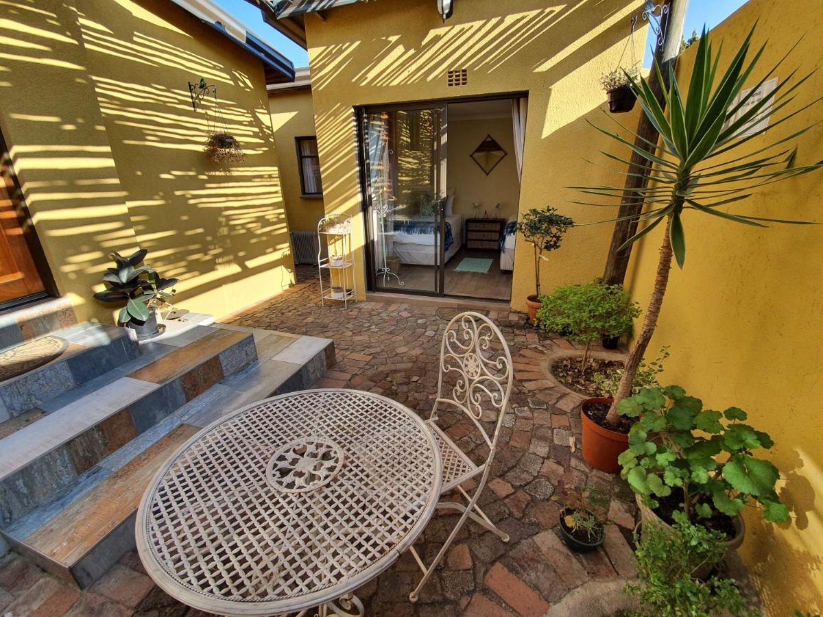بيت شباب Lebo'S Soweto Backpackers المظهر الخارجي الصورة