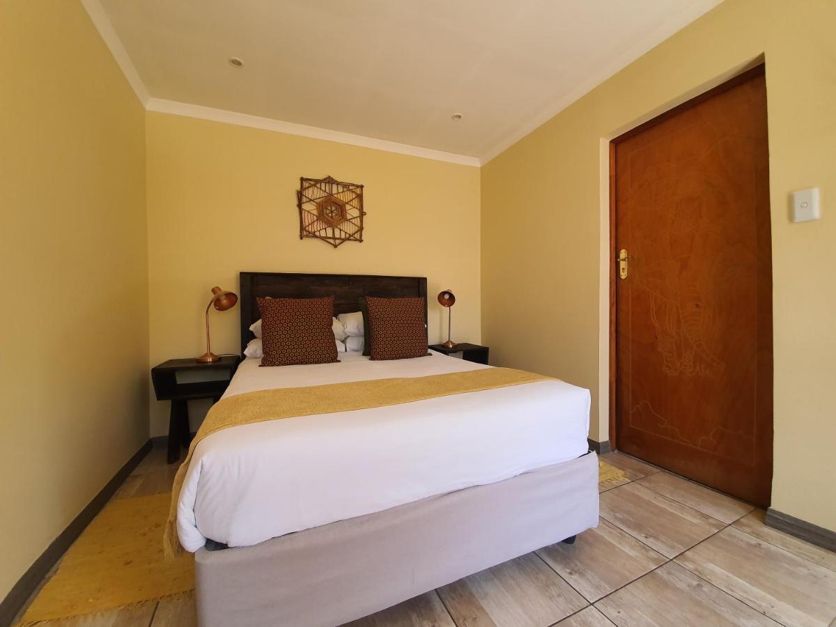بيت شباب Lebo'S Soweto Backpackers المظهر الخارجي الصورة