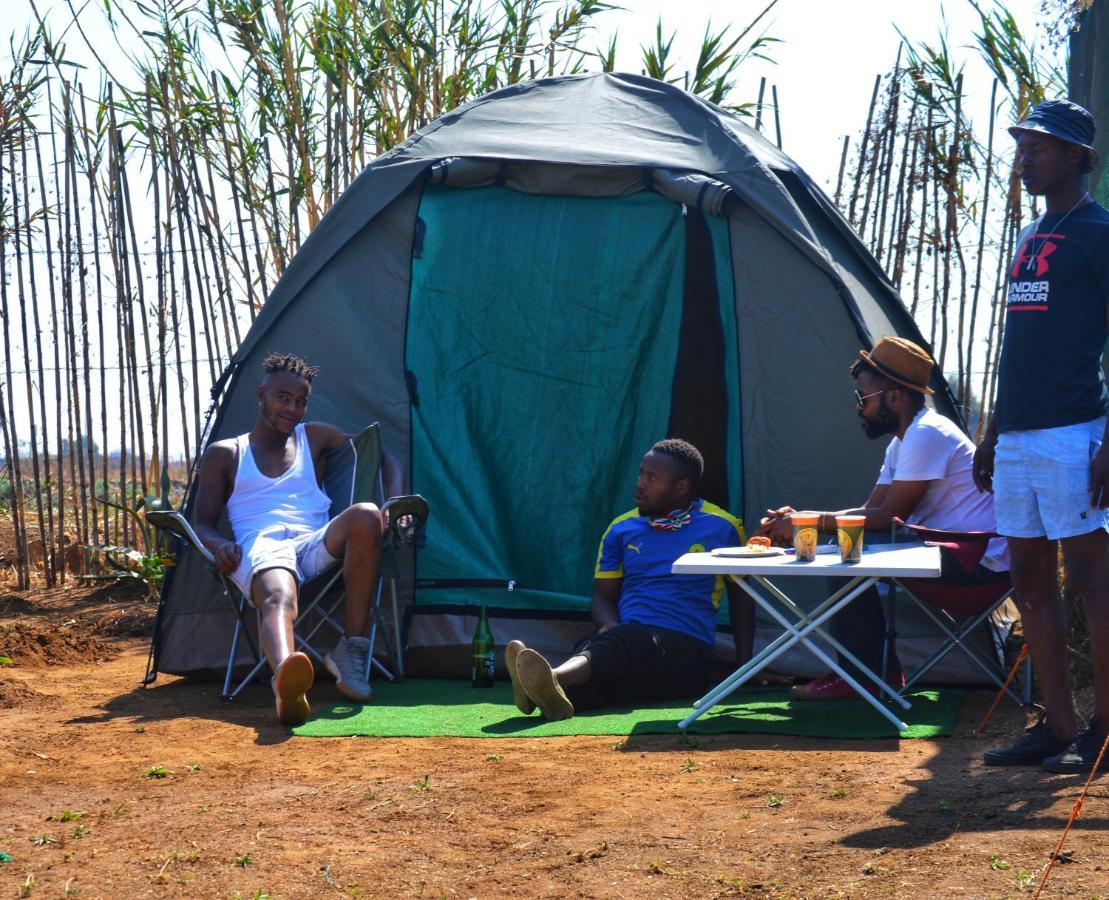 بيت شباب Lebo'S Soweto Backpackers المظهر الخارجي الصورة